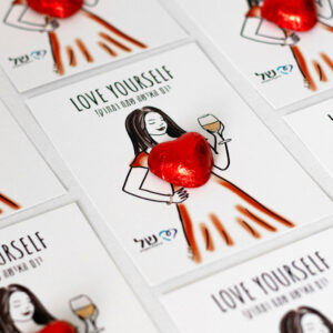 גלויה ליום האישה – שמלה